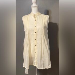 ETC Women's Sleeveless Button-Down Cream Top